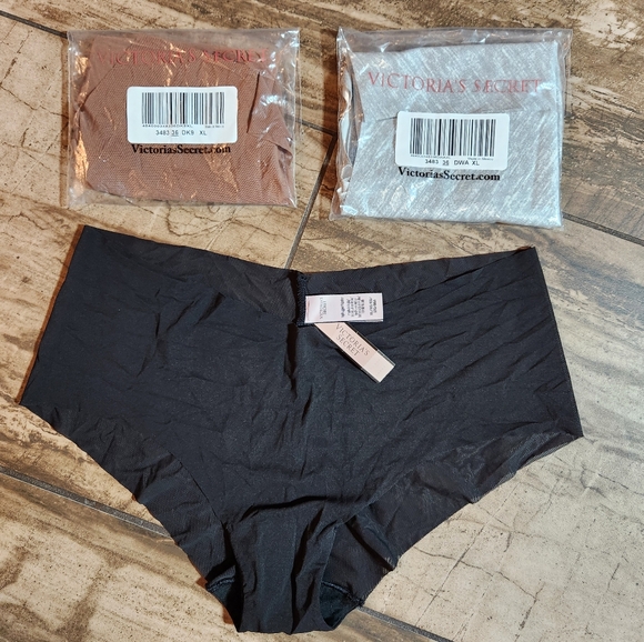 NWT Victoria's Secret Bundle: 3 Hiphuggers (Size XL) - Picture 5 of 5